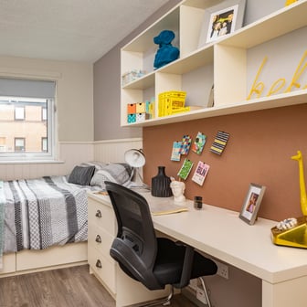 6 Bed Standard - Image 1